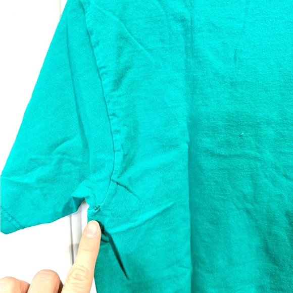 WINNIE THE POOH VINTAGE 1990’s GRAPHIC TIGGER TEE - Picture 7 of 7